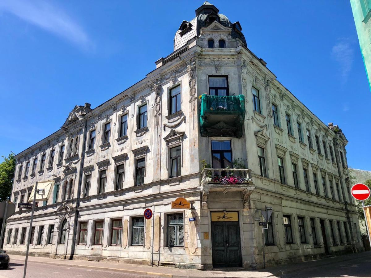 Bohemian Apartment In The Heart Of Old Ventspils City Eksteriør billede