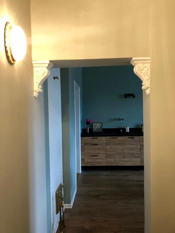 Bohemian Apartment In The Heart Of Old Ventspils City Eksteriør billede